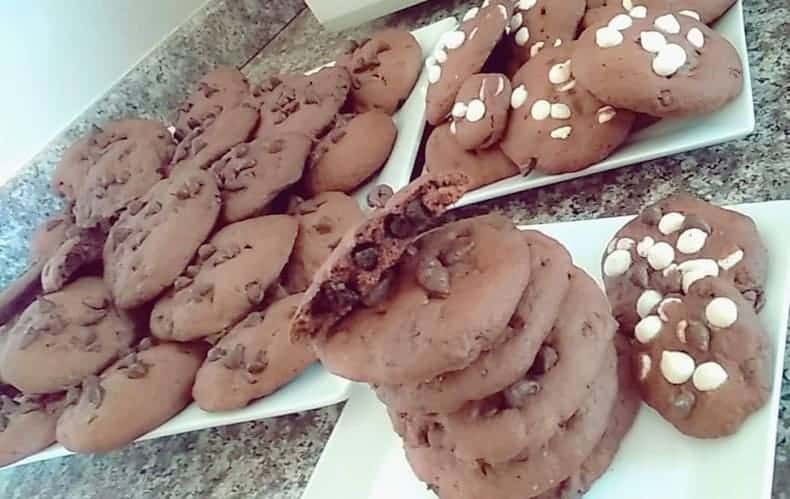 كوكيز الشوكولاتة بابسط المكونات .. يستحق التجربة 😍😍