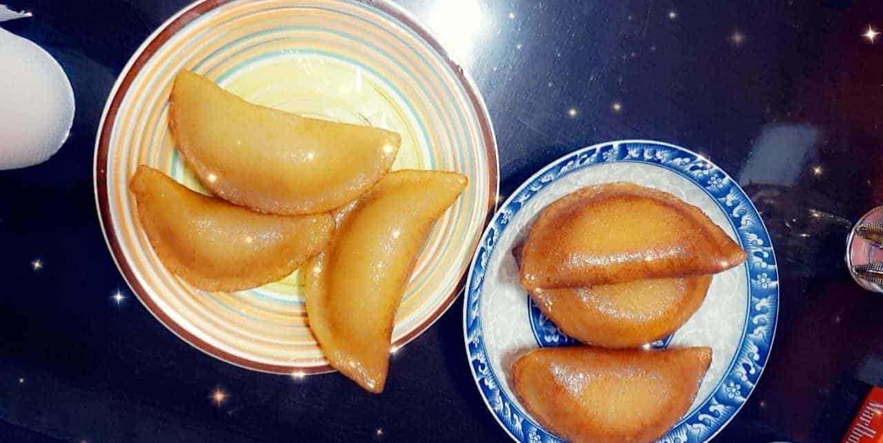 طريقة عمل القطايف ملك الحلويات في رمضان من الالف الى الياء .. وصفة مميزة جدا