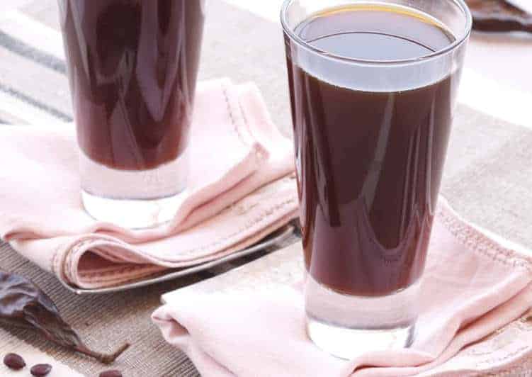طريقة عصير الخروب من اطيب العصائر في رمضان